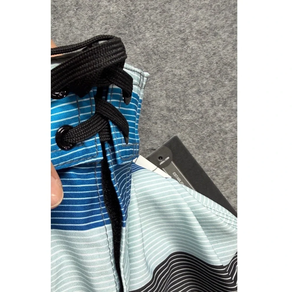 ONeill Hyperfreak Mens Board Shorts Blue Grey Striped Swim Trunks Size 32